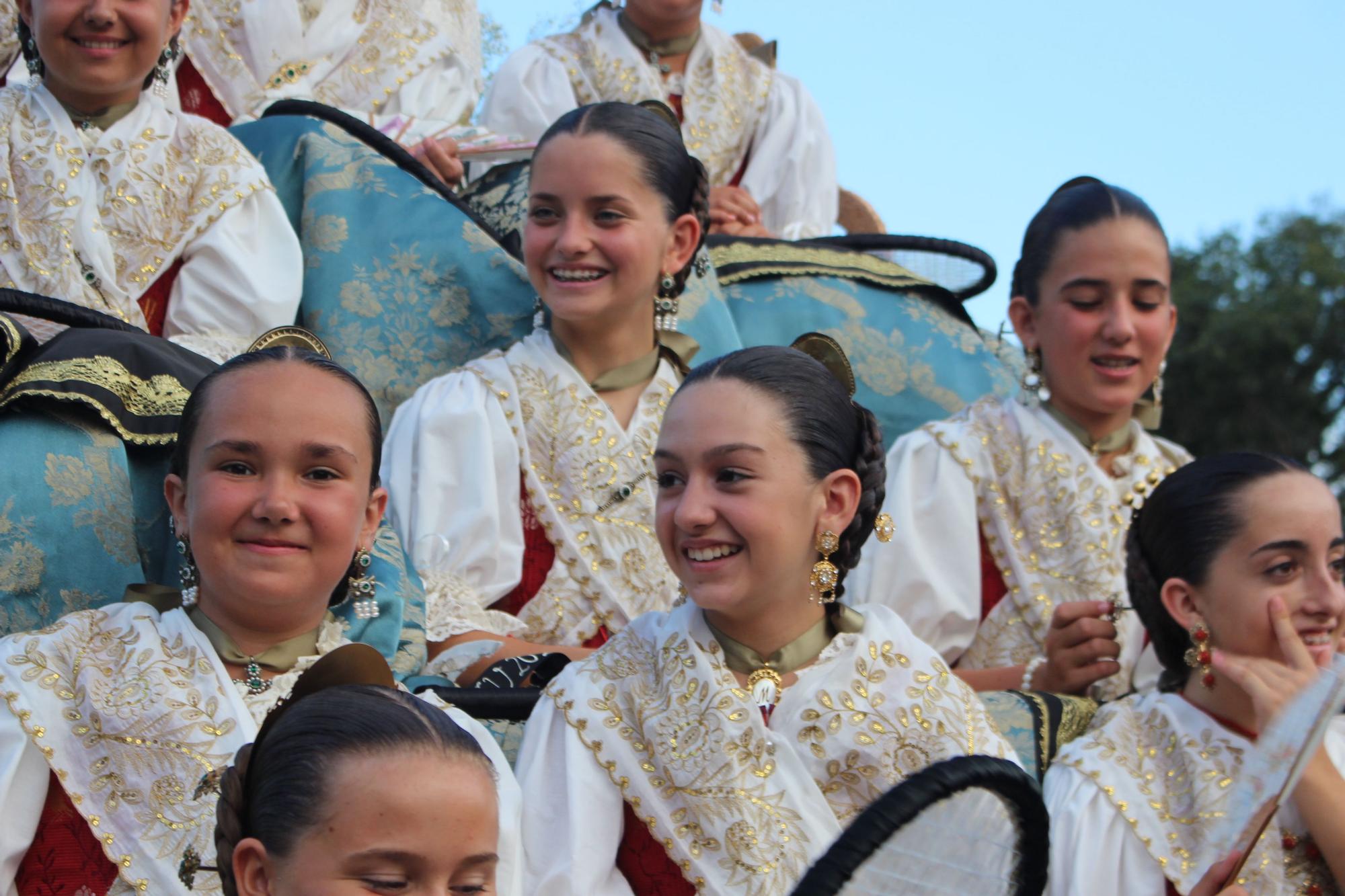 Un final "de Berlanga" para Consuelo y la corte: despedida con primer premio