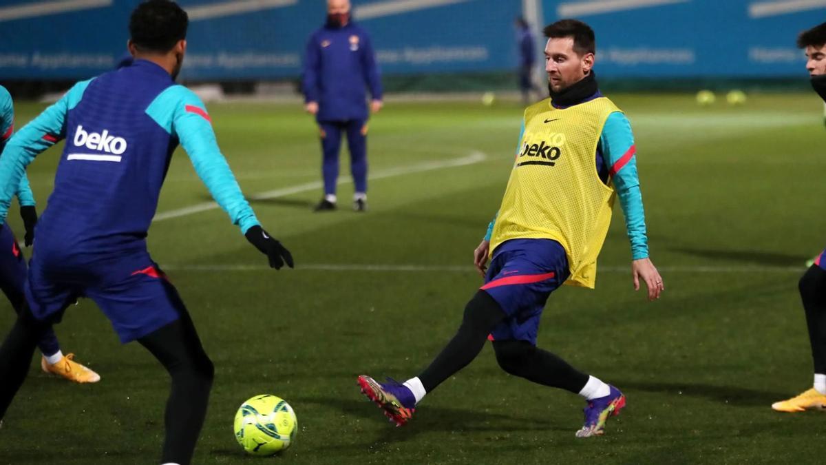 Messi durante la sesión de entrenamiento de este primer día del año