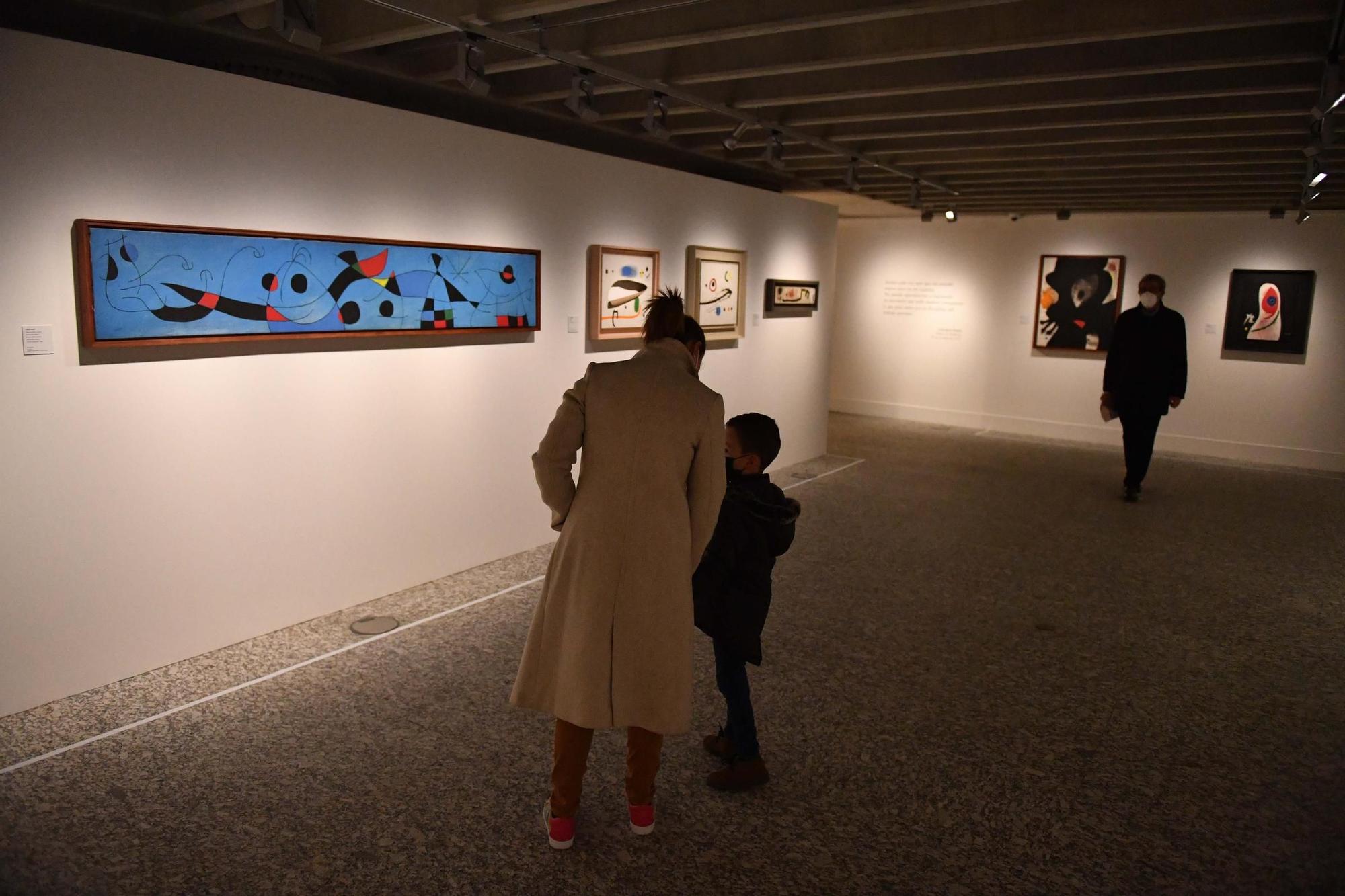 La Fundación Barrié inaugura su exposición de Miró