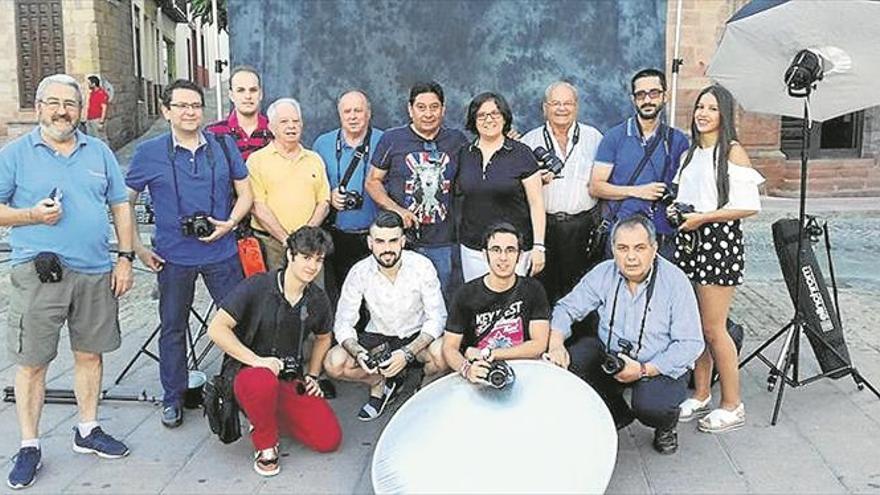 el curso de fotografía para todos de montoro despierta gran interés