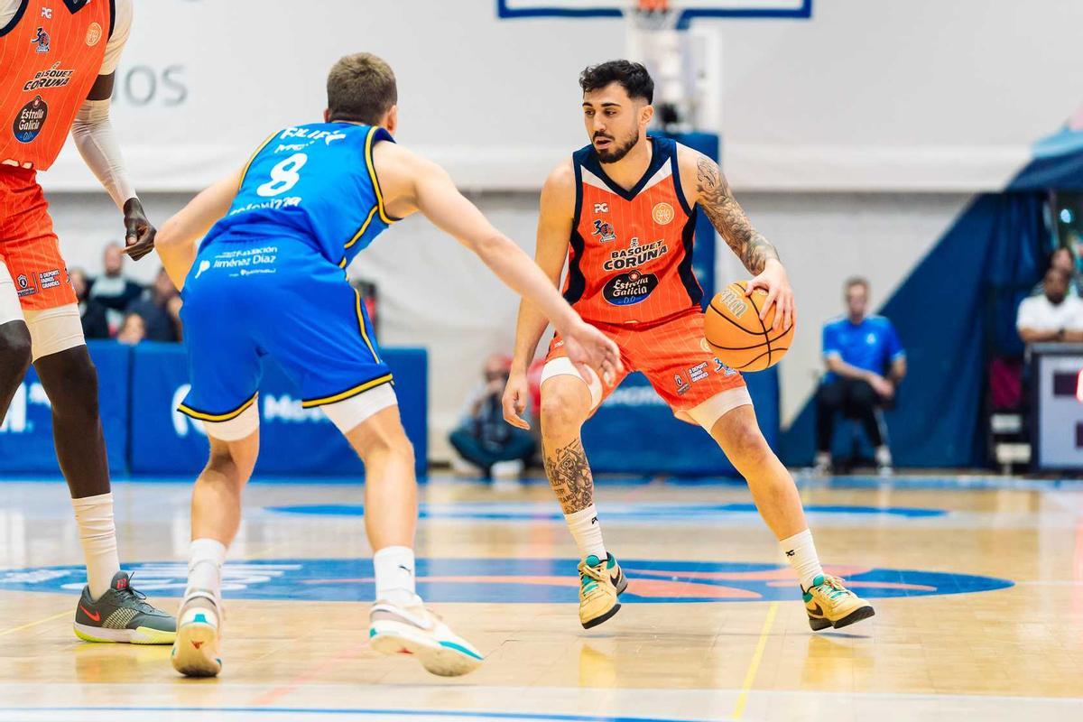 Dídac Cuevas encara a Fliipovic en el duelo de Magariños