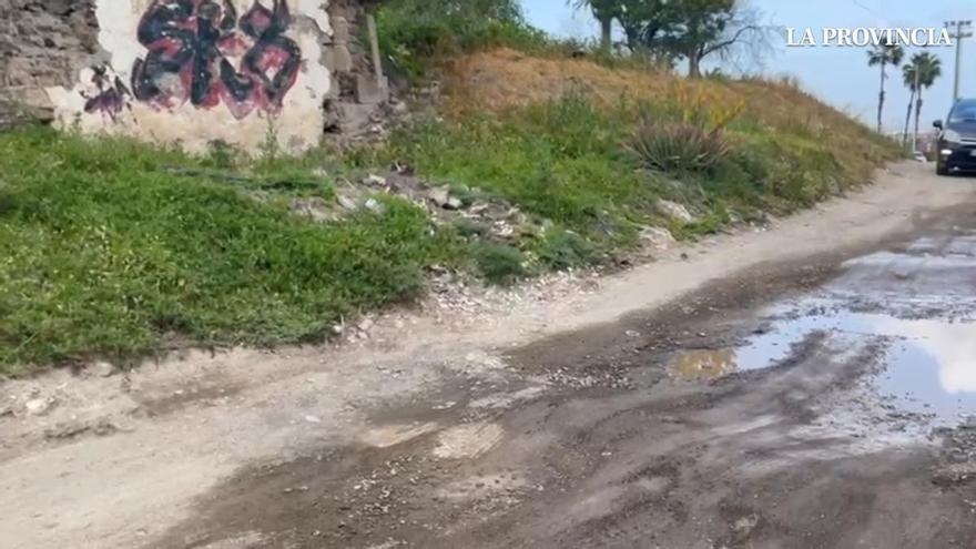 Estado de la calle Jerónimo Saavedra en Lomo Blanco