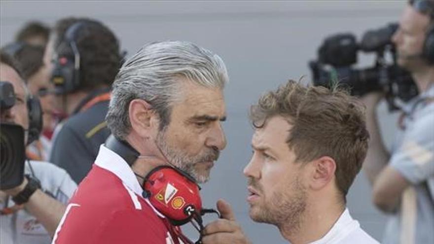 La F-1 pierde los papeles con el pique entre Vettel y Hamilton