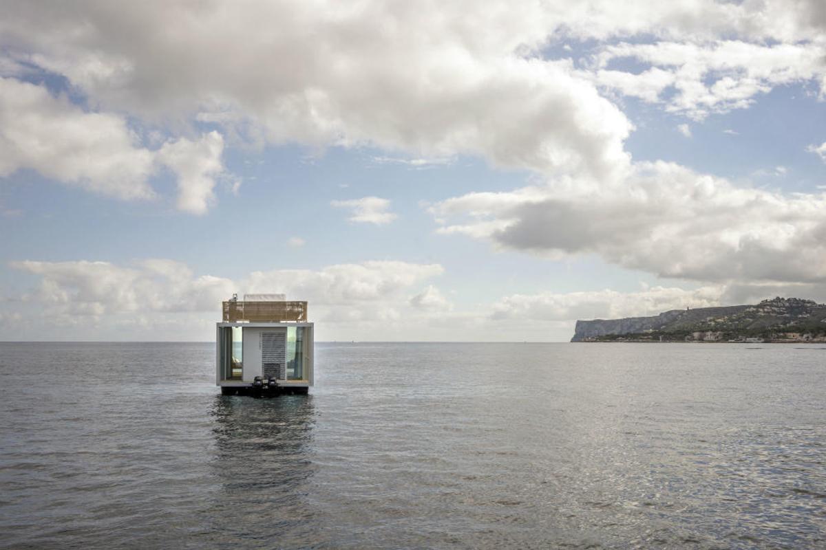 Así es la primera suite flotante del mundo, amarrada en Dénia