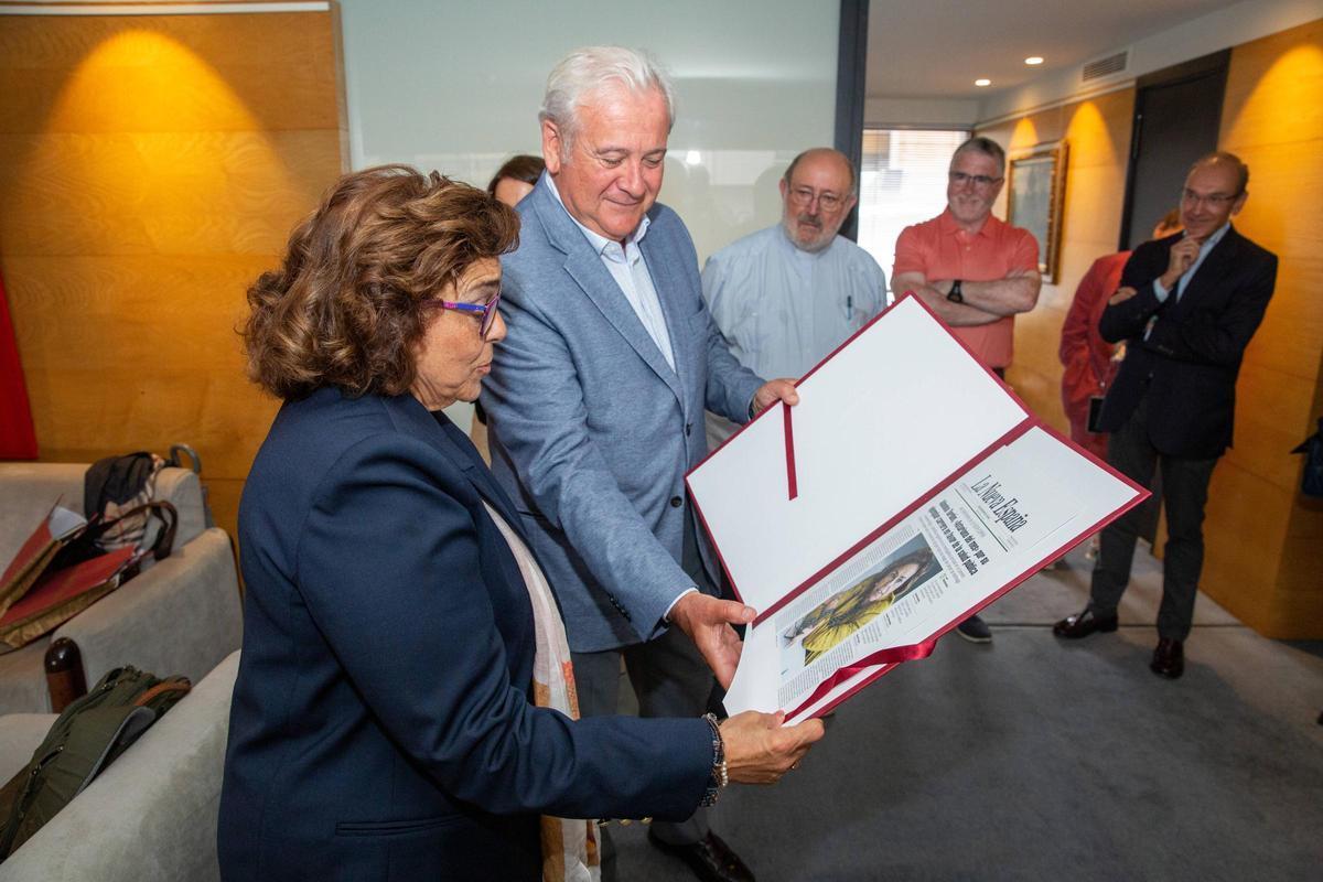 Adonina Tardón, primera catedrática de Medicina Preventiva de la Universidad de Oviedo, "Asturiana del mes"
