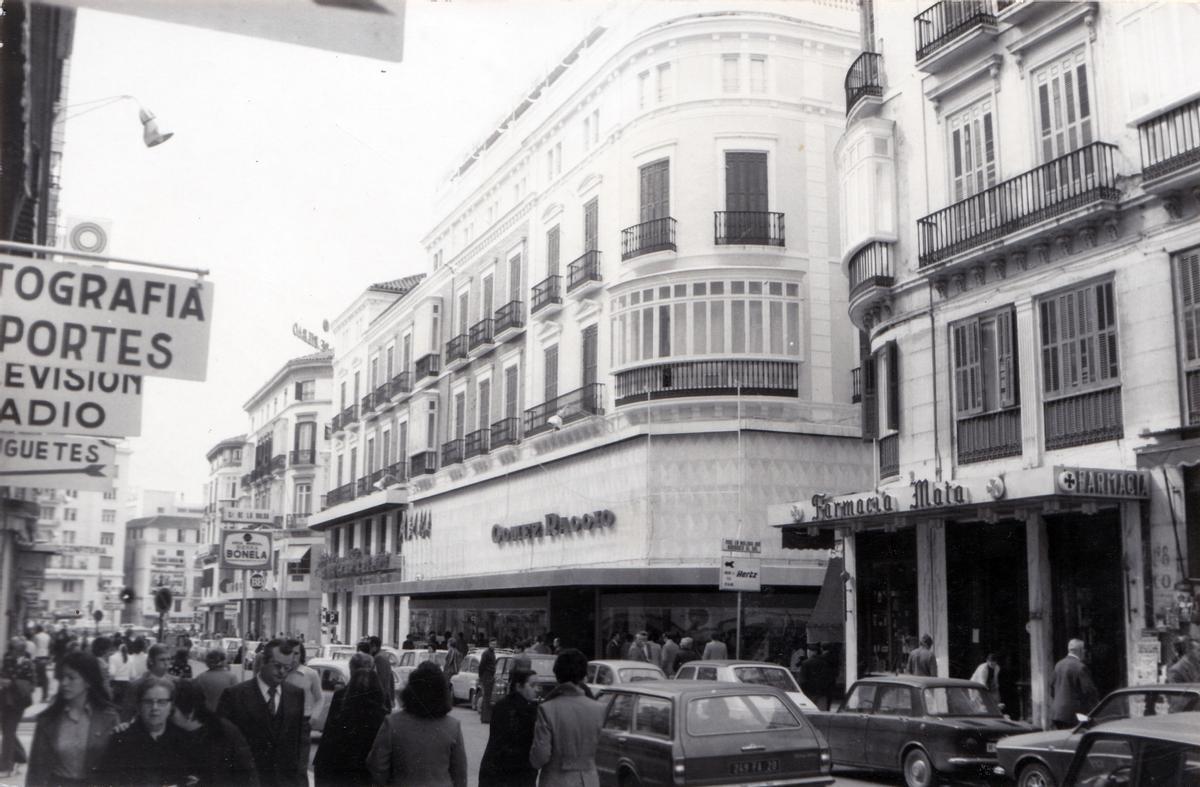 Los almacenes de Gómez Raggio en la calle Larios en 1976.