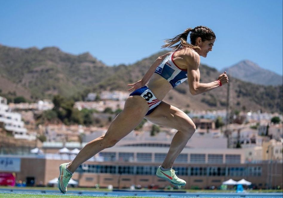 Laura Bou exhibeix concentració i tensió durant la cursa