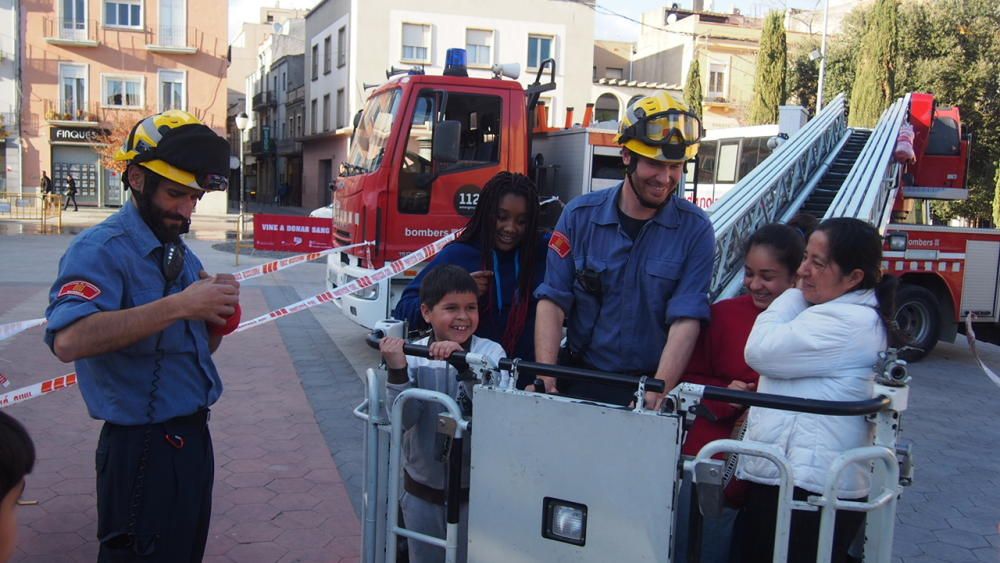 «Els Bombers t''acompanyen a donar sang» a Figueres