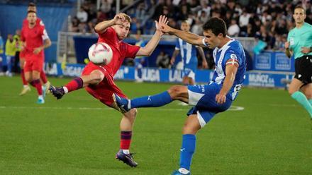 Resumen, goles y highlights del Alavés 2 - 1 Sevilla de la jornada 6 de LaLiga EA Sports