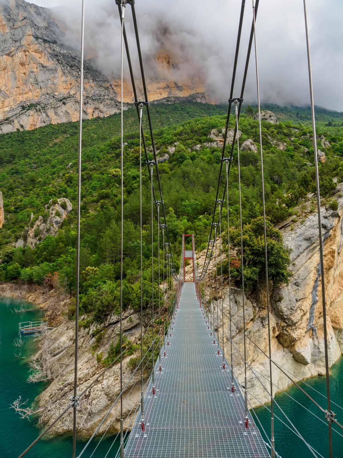 Un puente colgante no apto para quienes padecen vértigo.
