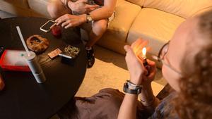 Detinguts dos responsables d’una associació cannàbica a Barcelona