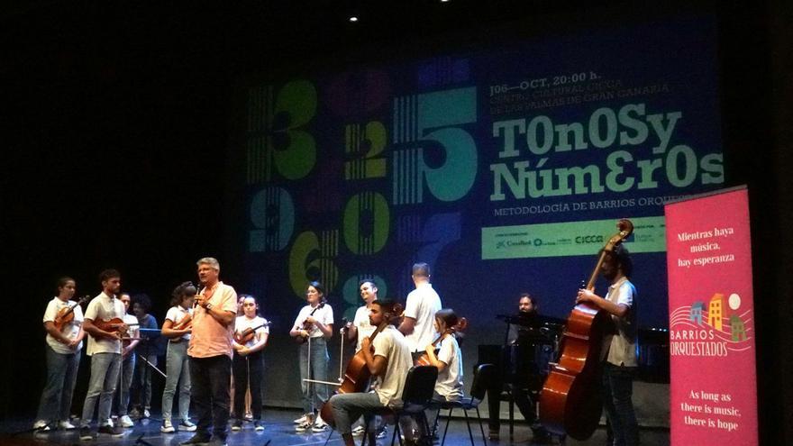 Barrios Orquestados muestra sus costuras en ‘Tonos y números’