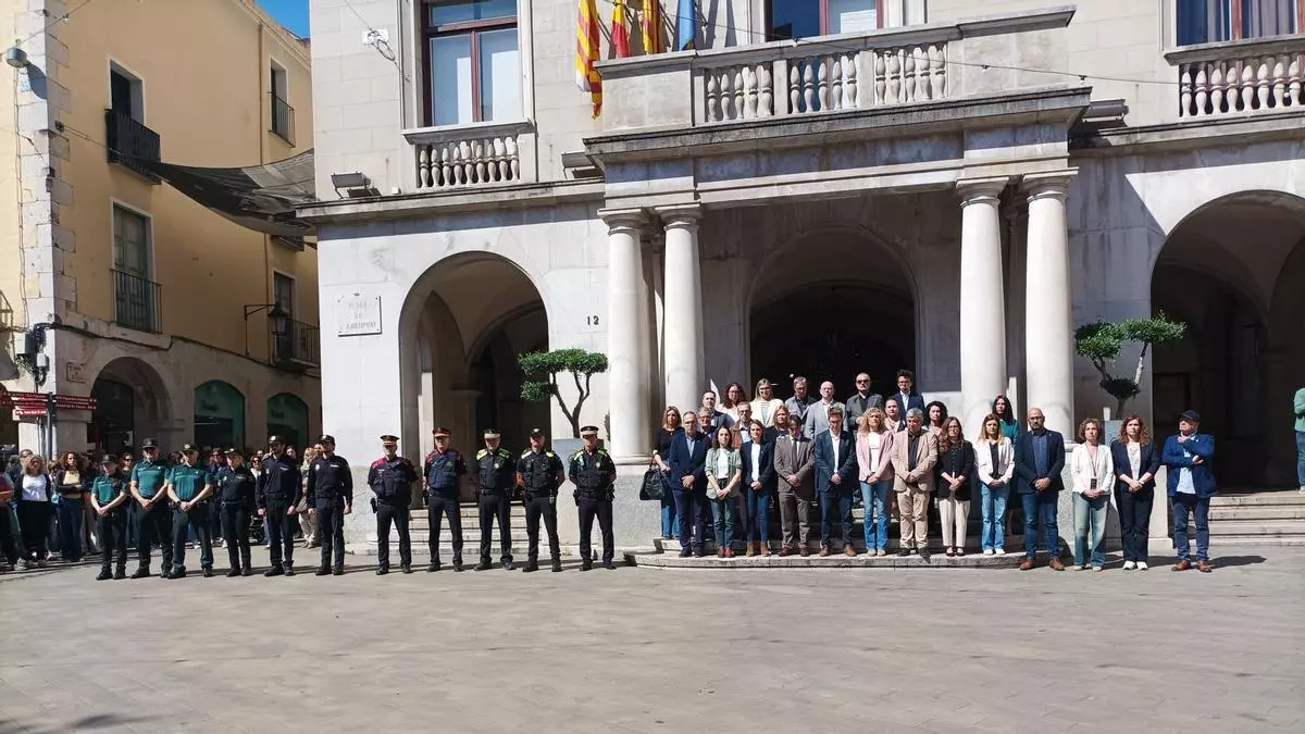 Figueres condemna el crim d'aquest dimarts amb un minut de silenci i l'Ajuntament es presenta com a acusació popular