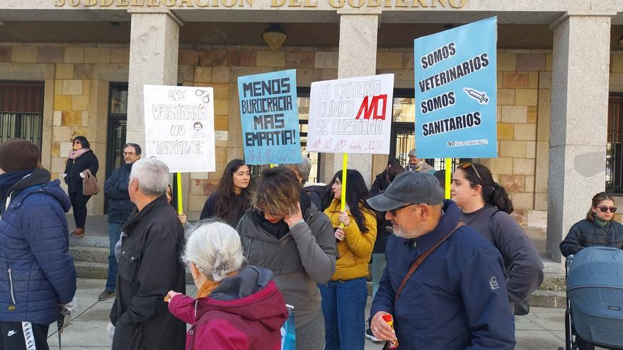 Los veterinarios de Zamora claman contra la burocracia: &quot;¡Quiero mi criterio y no el del Ministerio!&quot;