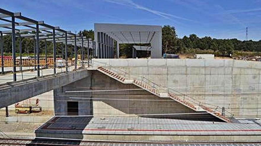 Obras de la estación del AVE en Otero de Sanabria.