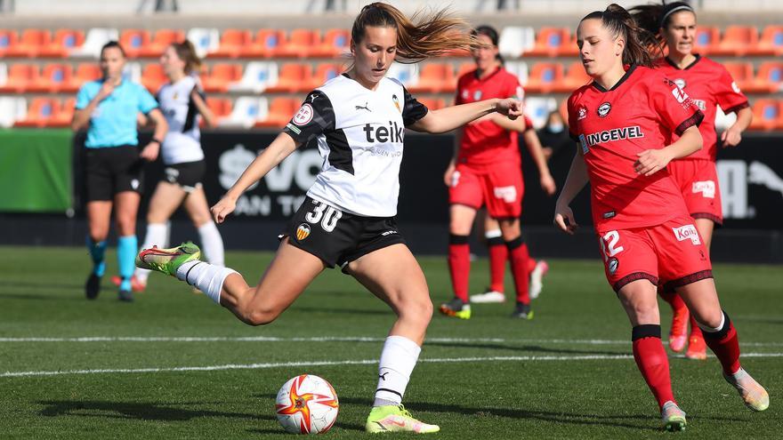 Júlia Aguado cambia el Valencia por el Levante