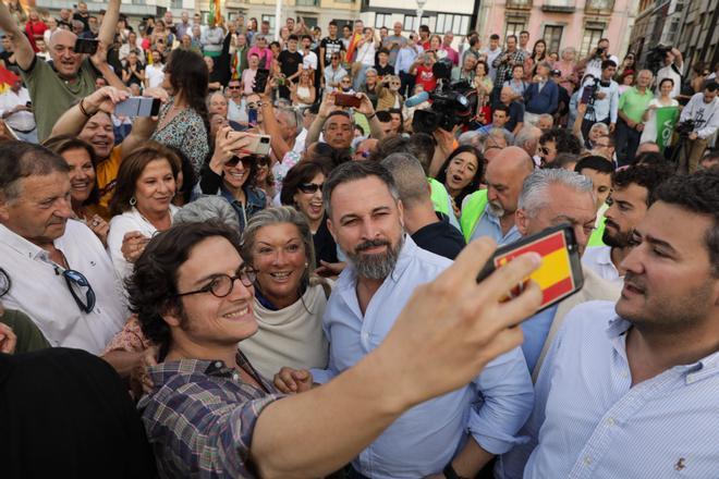 El acto de Santiago Abascal (Vox) en Gijón, en imágenes