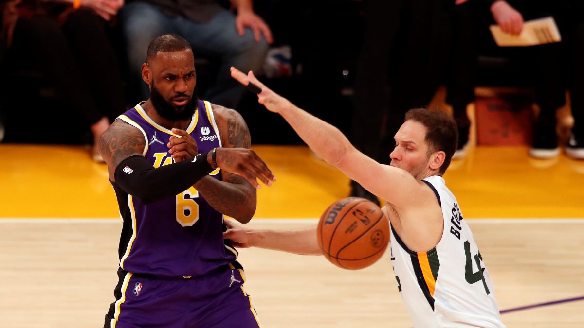 La defensa condenó a los Lakers ante los Jazz