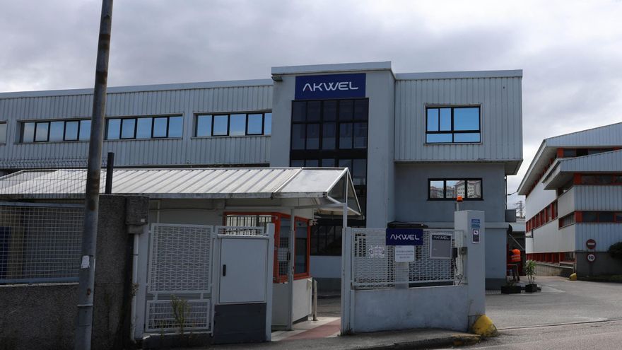 Akwel Vigo cifra en 100 los despidos previstos en el ERE y frena su huelga al presentar un plan industrial