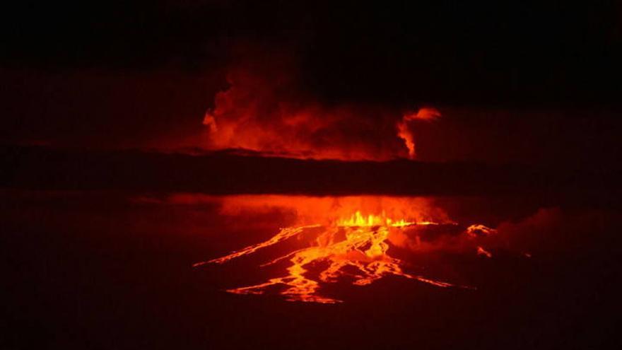 Entra en erupción uno de los volcanes de las islas Galápagos