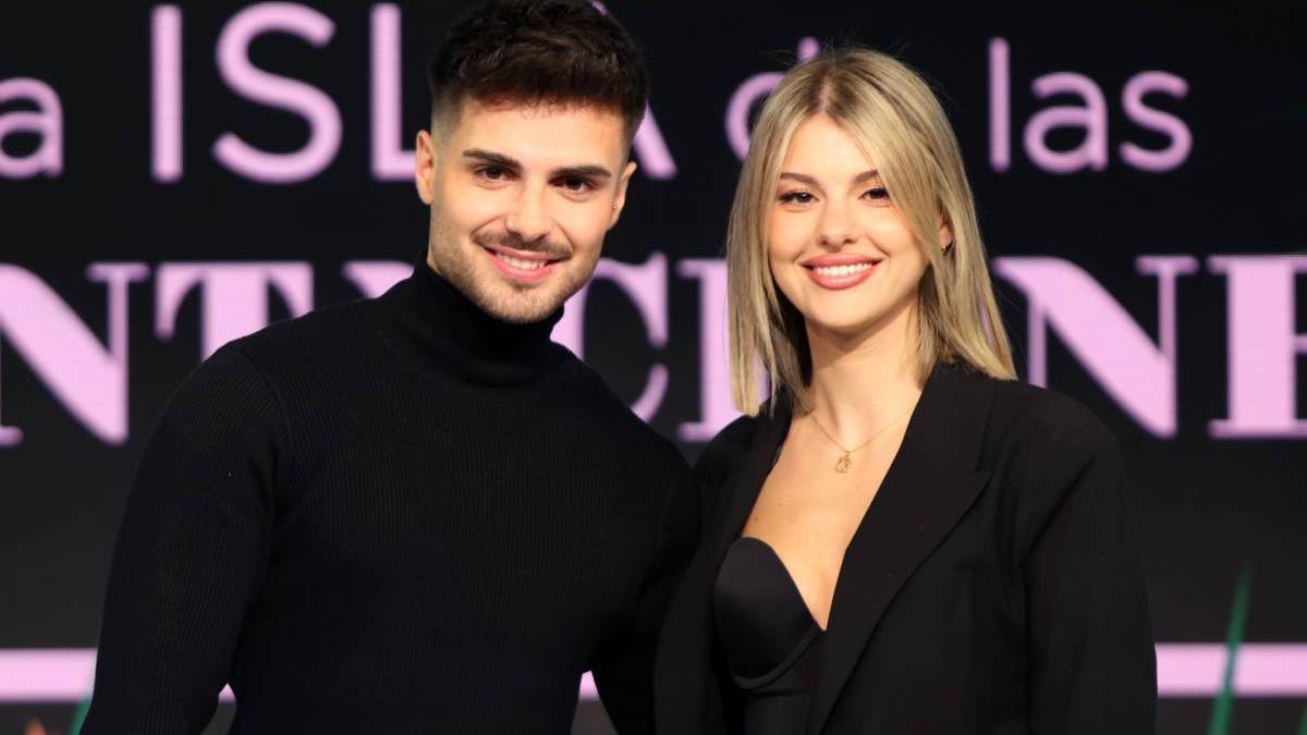 Joel y Andrea en la rueda de prensa final de la edición