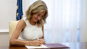 Raquel Sánchez recolza l’actuació de la maquinista del tren de Begís