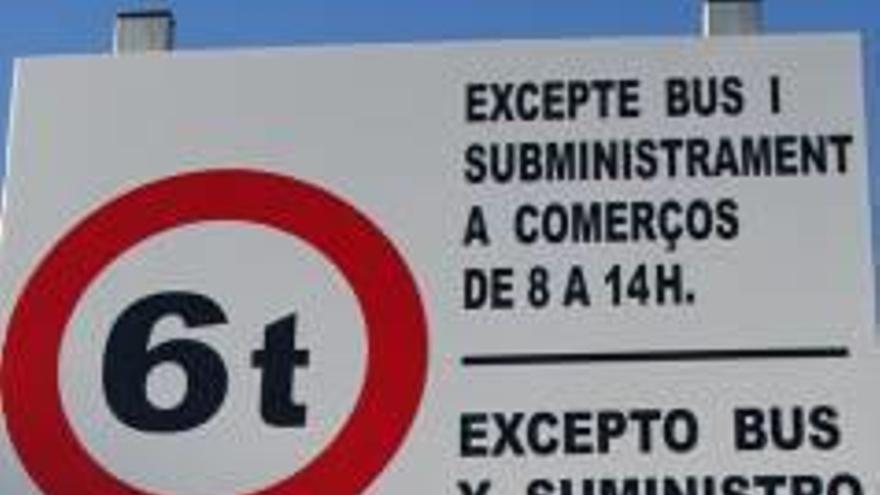 Alertan que prohibir el paso de camiones por País Valencià destruirá 200 empleos