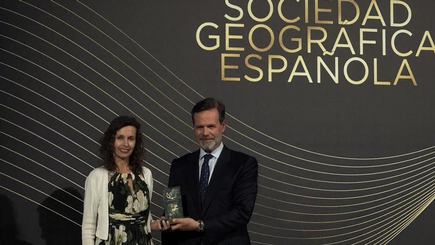 La científica Beatriz Roldán, premiada por la Sociedad Geográfica Española: "Ojalá mis contribuciones sigan estando al servicio del bienestar de la humanidad"
