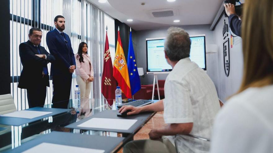 Antelo presentó ayer la nueva herramienta digital para empresarios y ciudadanos.