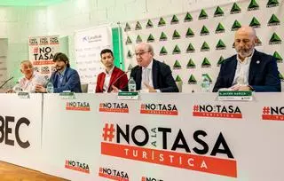 Hosbec propone a APHA adherirse a la asociación para crear una única fuerza turística en Alicante