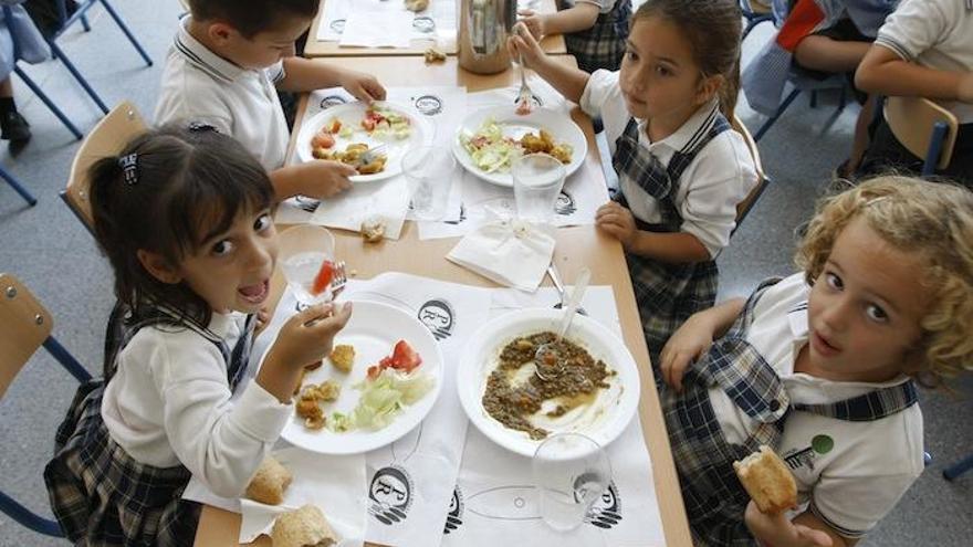 Más de 50.100 alumnos comen a diario en su colegio.