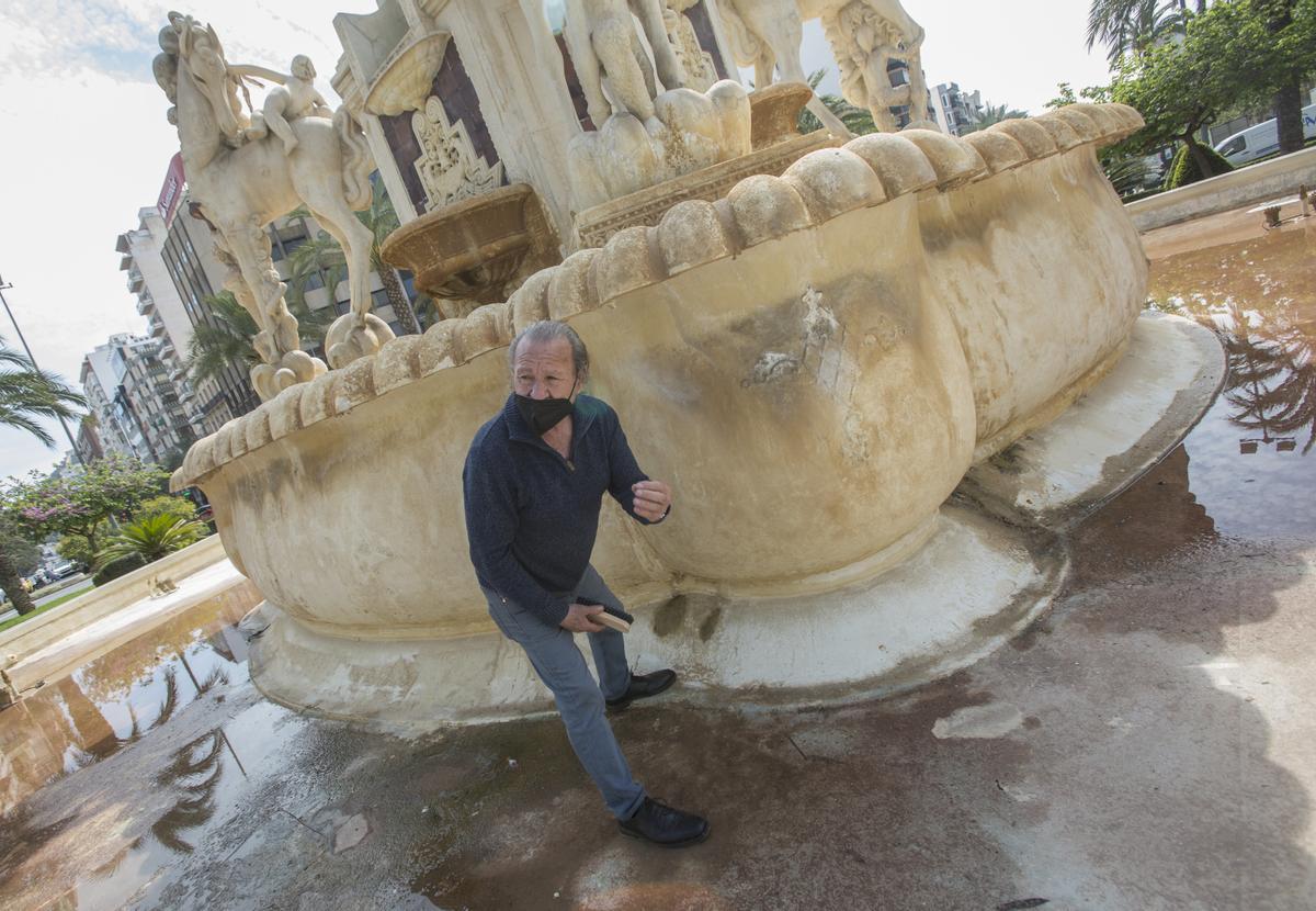 "El primer día, en media hora, di la vuelta a toda la escultura"