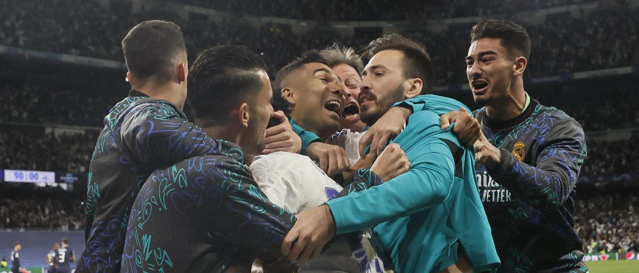 Los jugadores del Real Madrid celebran la remontada.