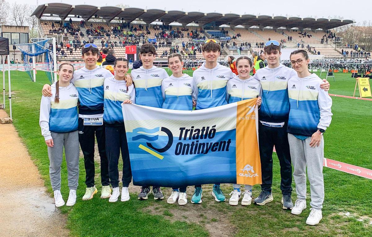 Deportistas del Club Triatló Ontinyent en los Campeonatos de España en Ciudad Real.