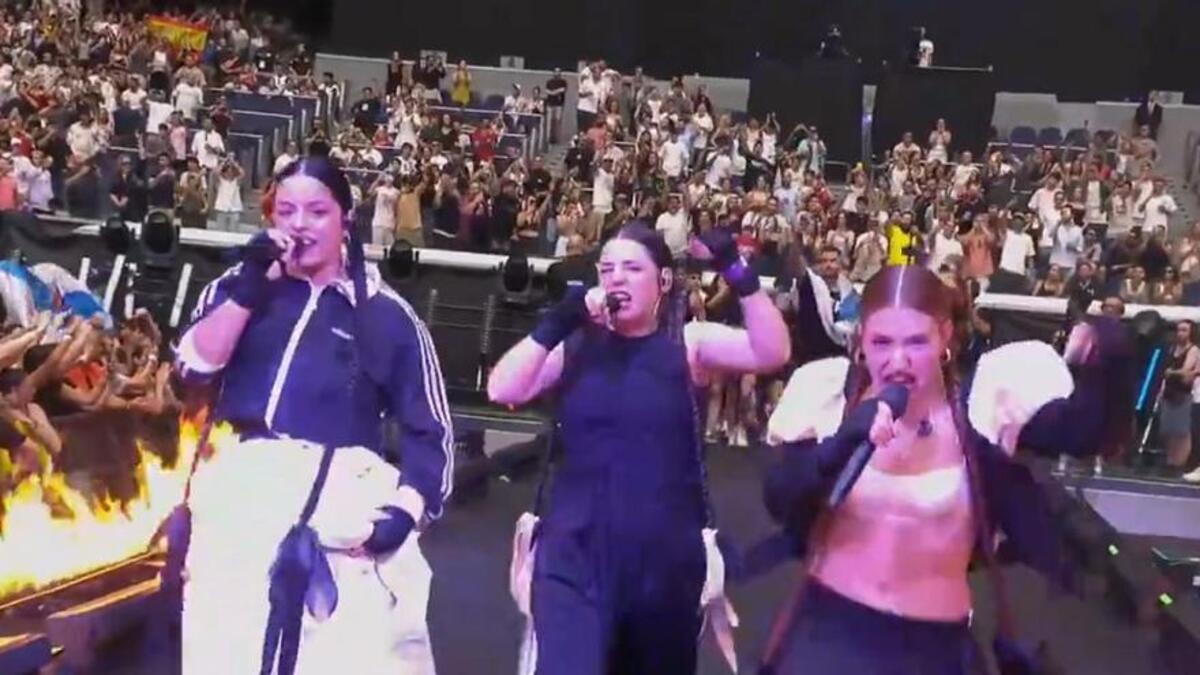 Momento de la entrada de Tanxugueiras en 'La Veldad del Año'