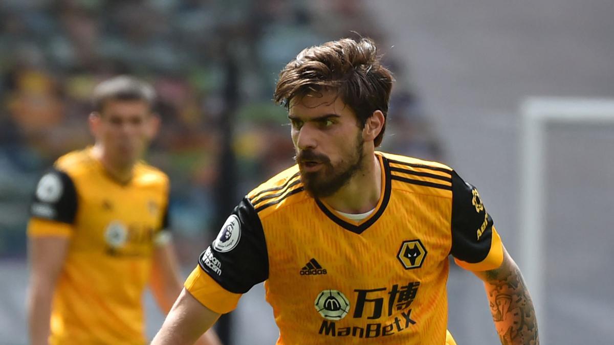 Golazo por la escuadra de Rubén Neves con el Wolverhampton