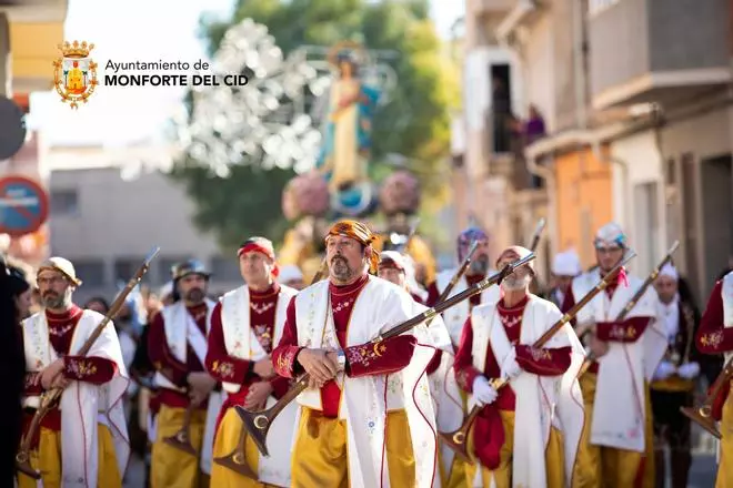 Fiestas de Moros y Cristianos de Monforte del Cid: Cinco días cargados de historia, música y pólvora