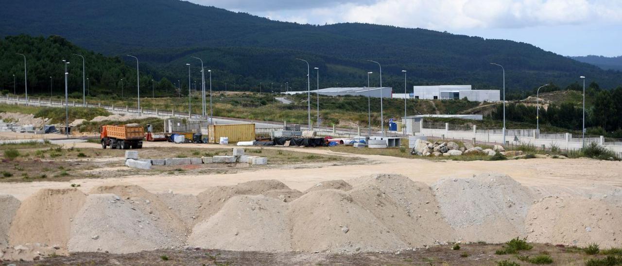 Obras en el polígono industrial de Barro-Meis, que se está activando en los últimos años.