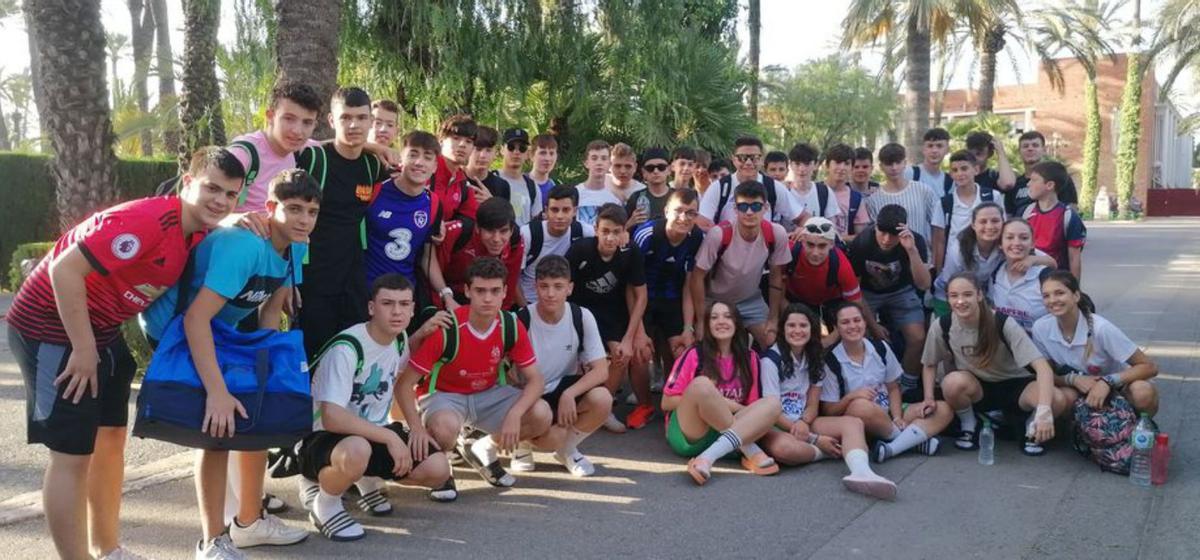 Equipos participantes en los Juegos Intersalesianos celebrados en Elche. |