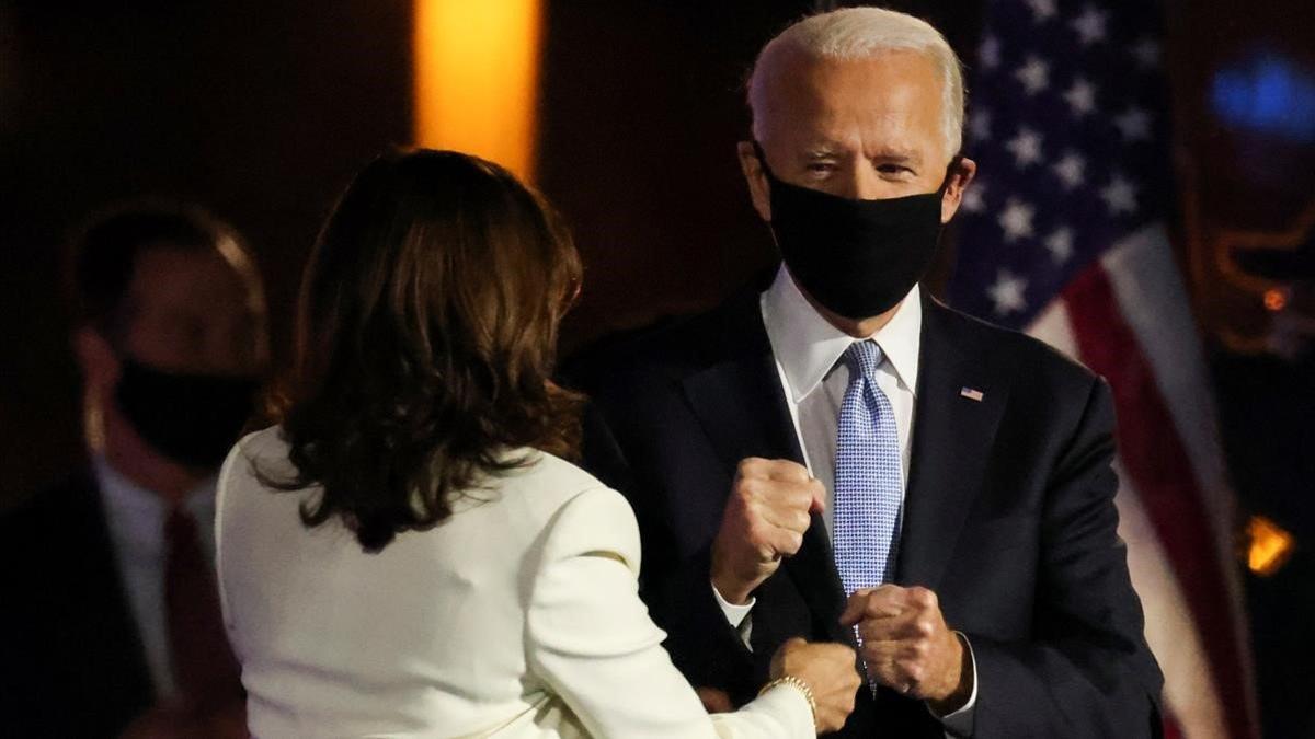 zentauroepp55797785 democratic 2020 u s  presidential nominee joe biden and vice201108025540