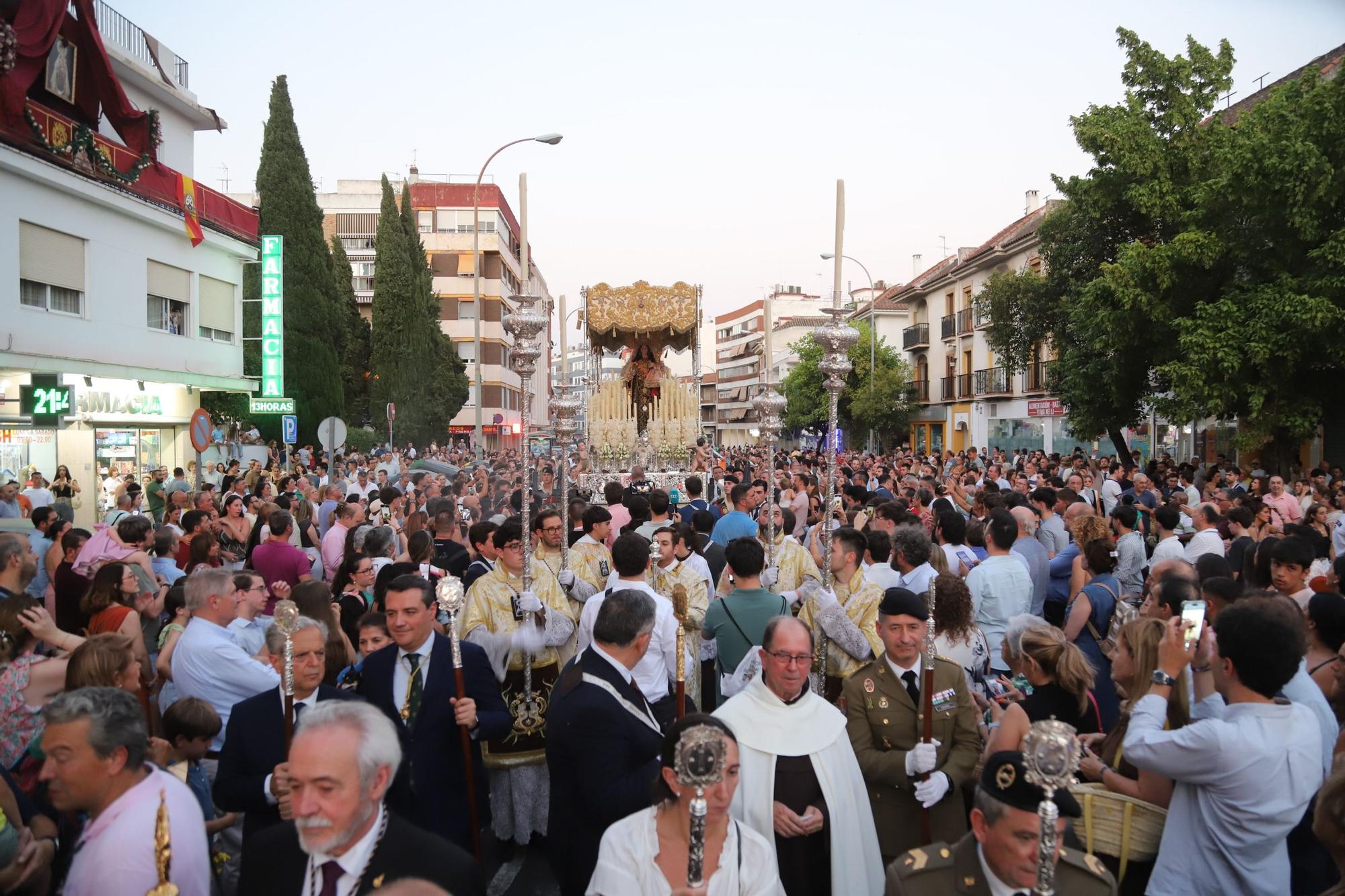Las procesiones de la Virgen del Carmen por las calles de Córdoba, en imágenes