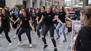 Bailarines al abordaje por el Día de la Danza