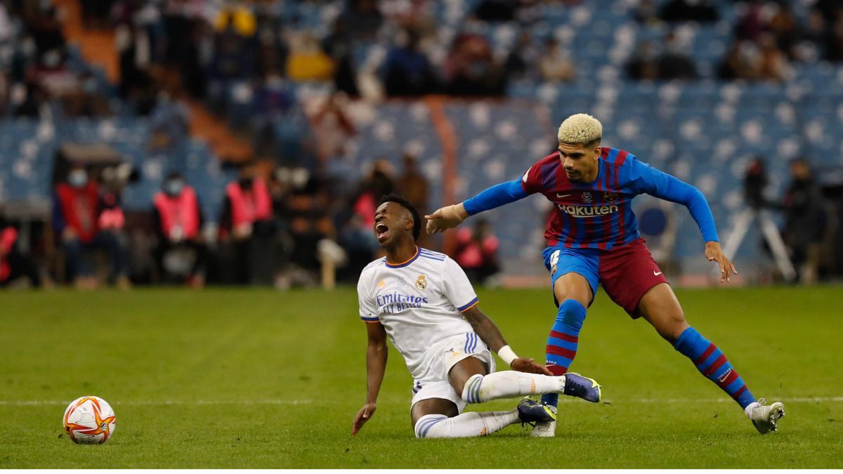 Ronald Araujo se mostró orgulloso del partido ante el Real Madrid pese a la derrota