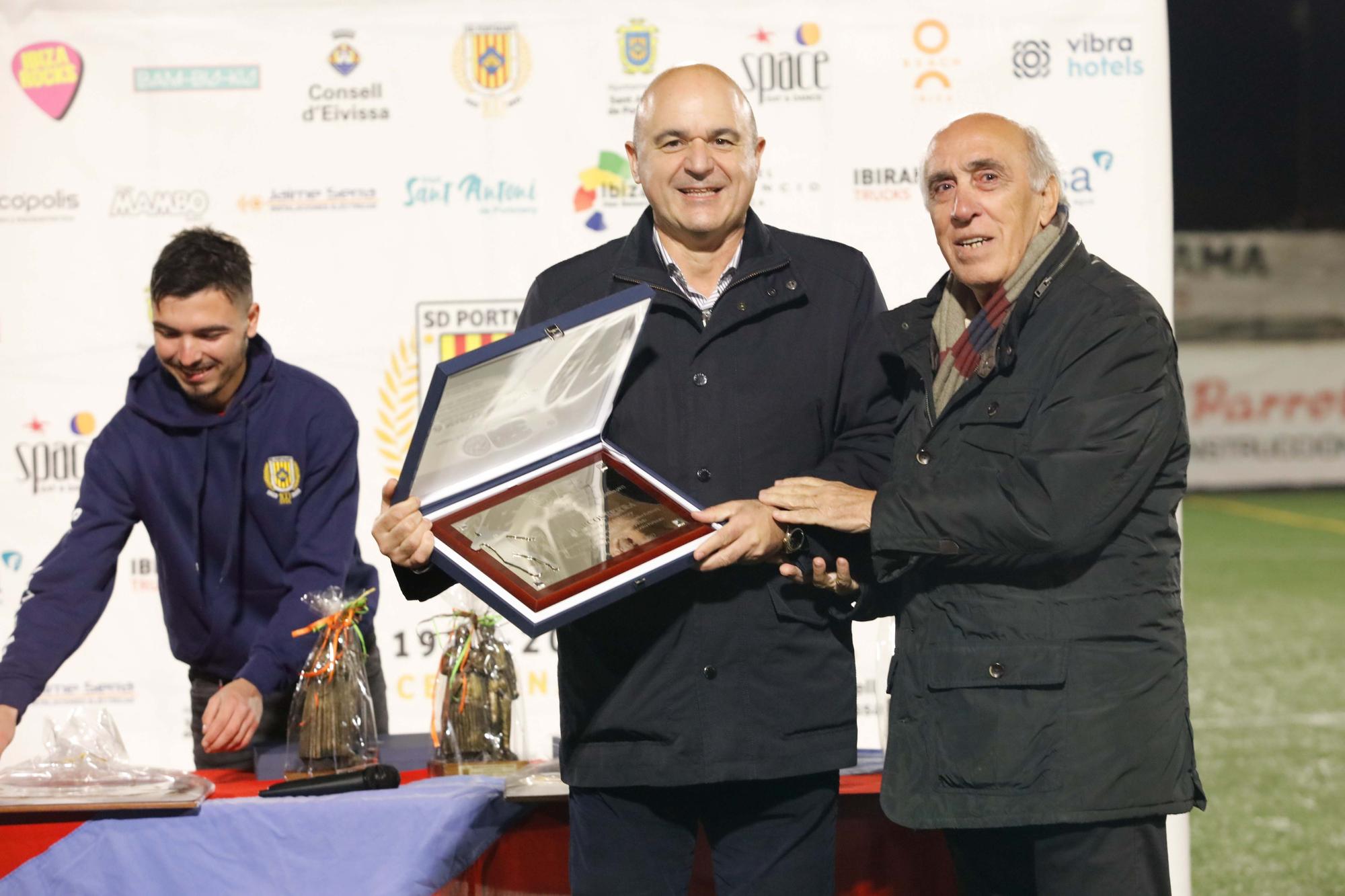 Mira aquí todas las imágenes del partido entre veteranos por el centenario del club Portmany