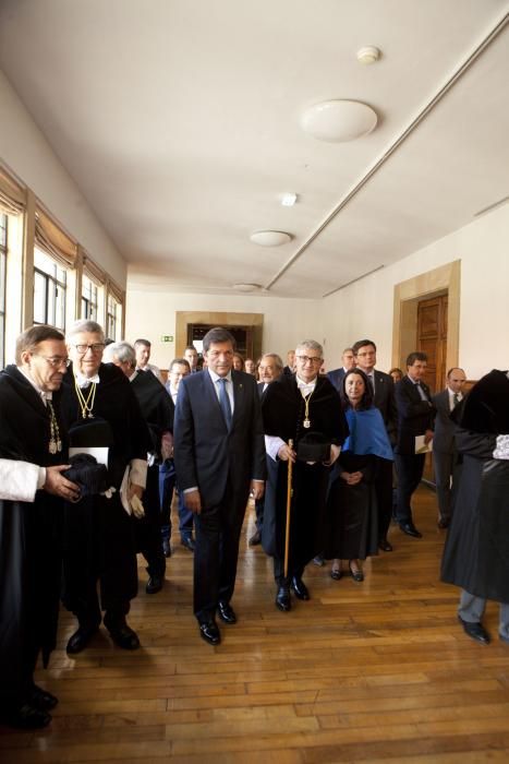 Acto de apertura del curso de la Universidad