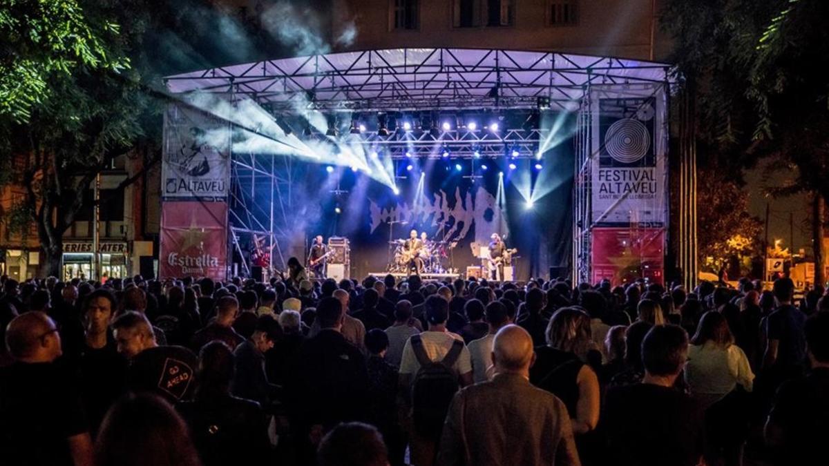 Concierto de 'Los Enemigos' en el Festival Altaveu 2017