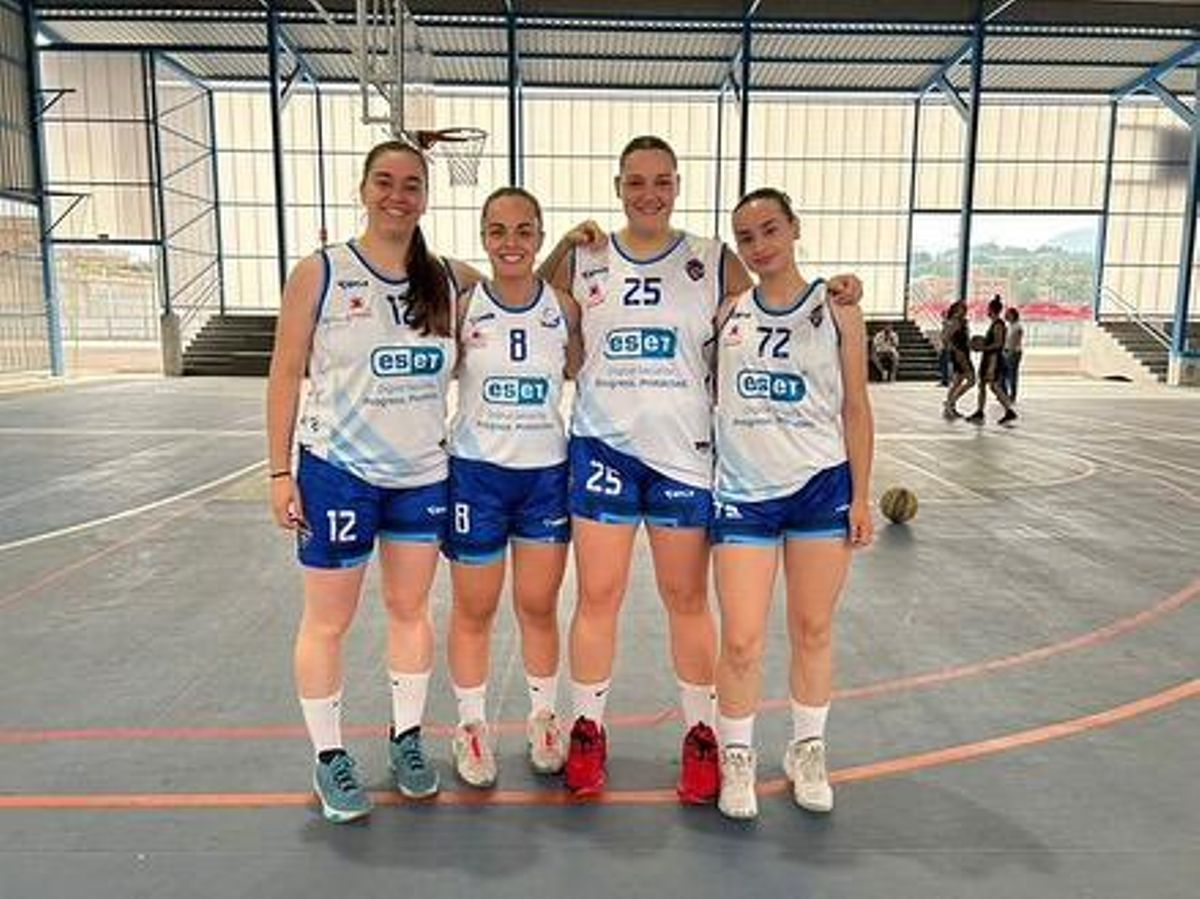 Las chicas del Ontinyent CB que han disputado el 3x3 en Moixent.