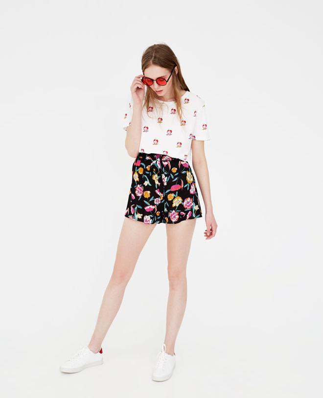 Camiseta de Pull & Bear con estampado de unicornios