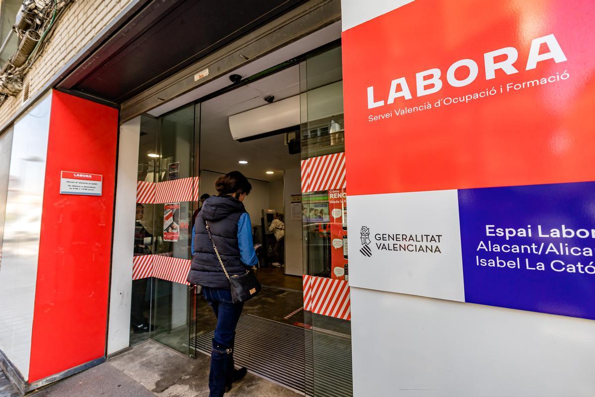 Oficina de Labora y el SEPE en la calle Isabel la Católica de Alicante