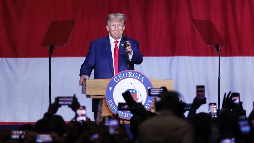 Donald Trump convierte en un acto de campaña el arranque del juicio por fraude en Nueva York